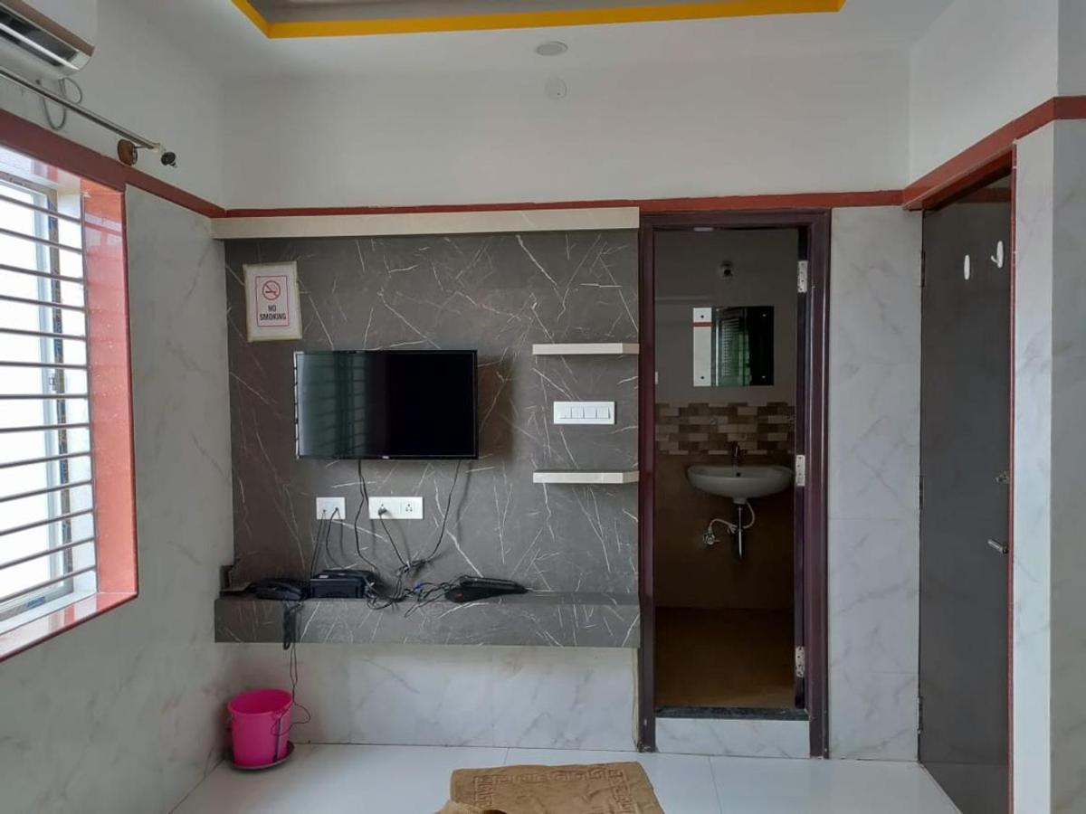 Guru Comforts Belur Belur  Exterior foto
